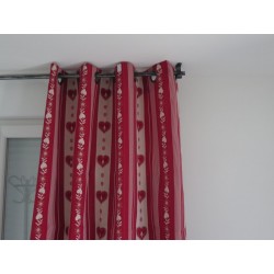 lot de 2 rideaux prêt a  poser jacquard ref rayure inversé fond rouge motif blanc